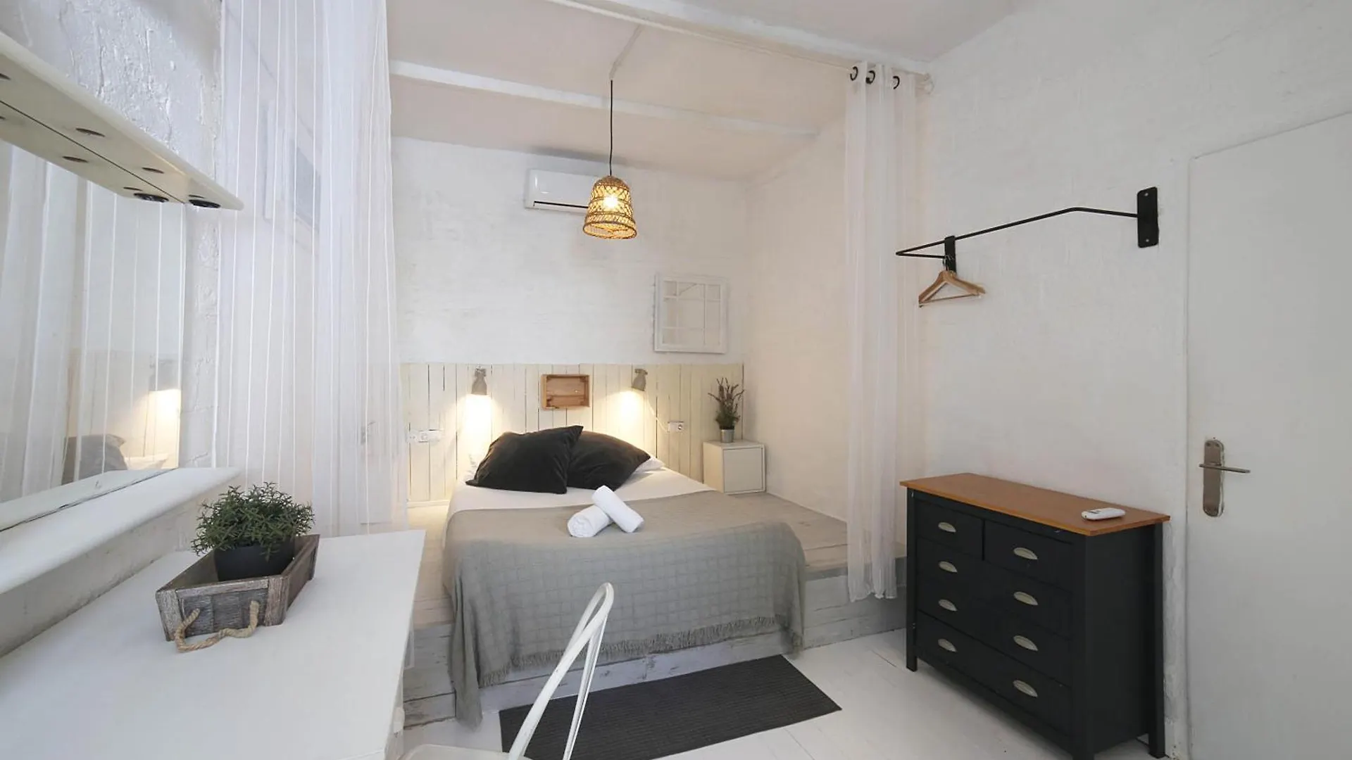 Fridays Flats Casa Lavander Barcelona 0*,